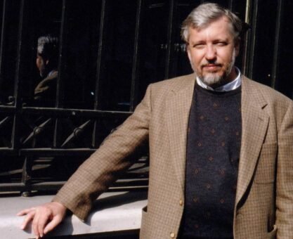 Korku Edebiyatının Usta Yazarı Daniel Simmons Hayata Veda Etti